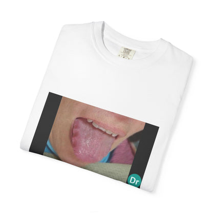 #dampgirls T-shirt | Tongue Photo Graphic Tee